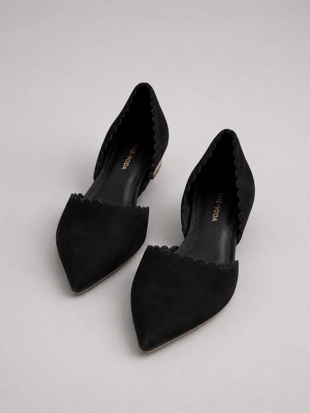 Pelle Moda Kenny Pump - Black Suede Pointed Toe Kitten Heel
